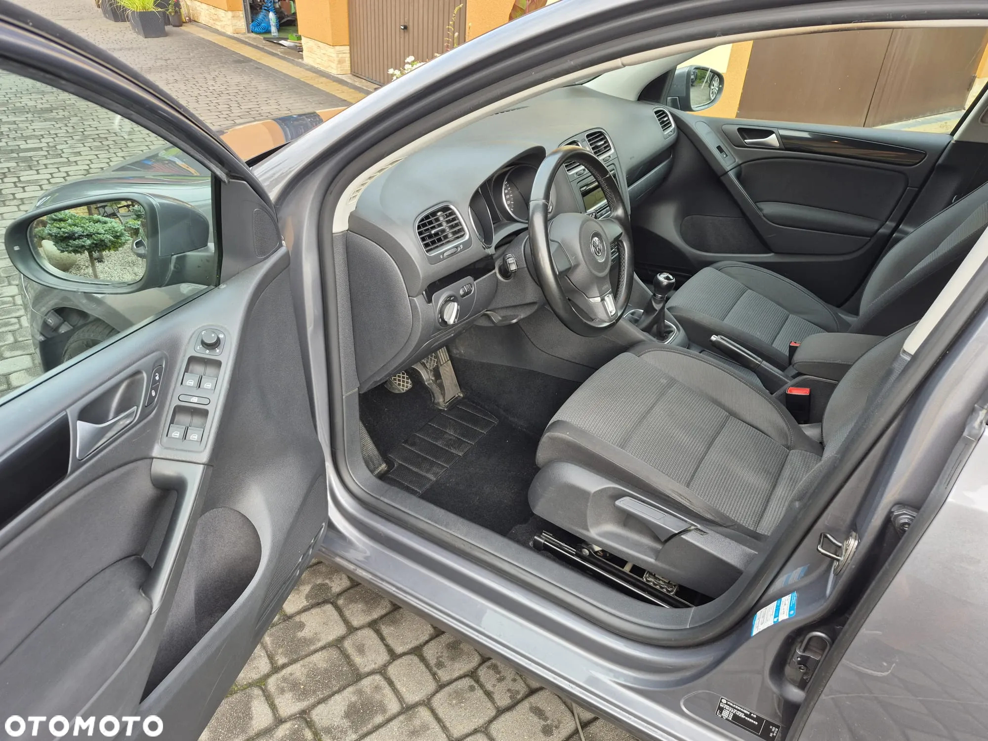 Volkswagen Golf VI 1.6 Comfortline - 11