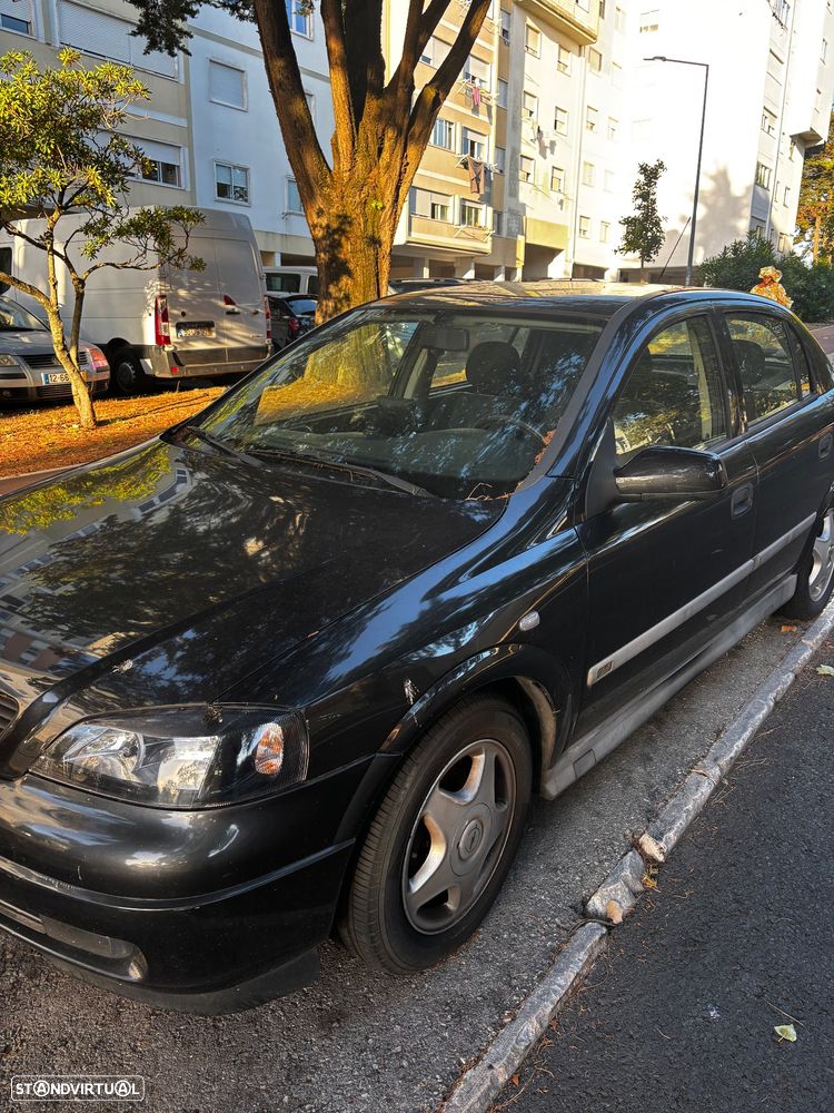 Opel Astra 1.4 Club - 2