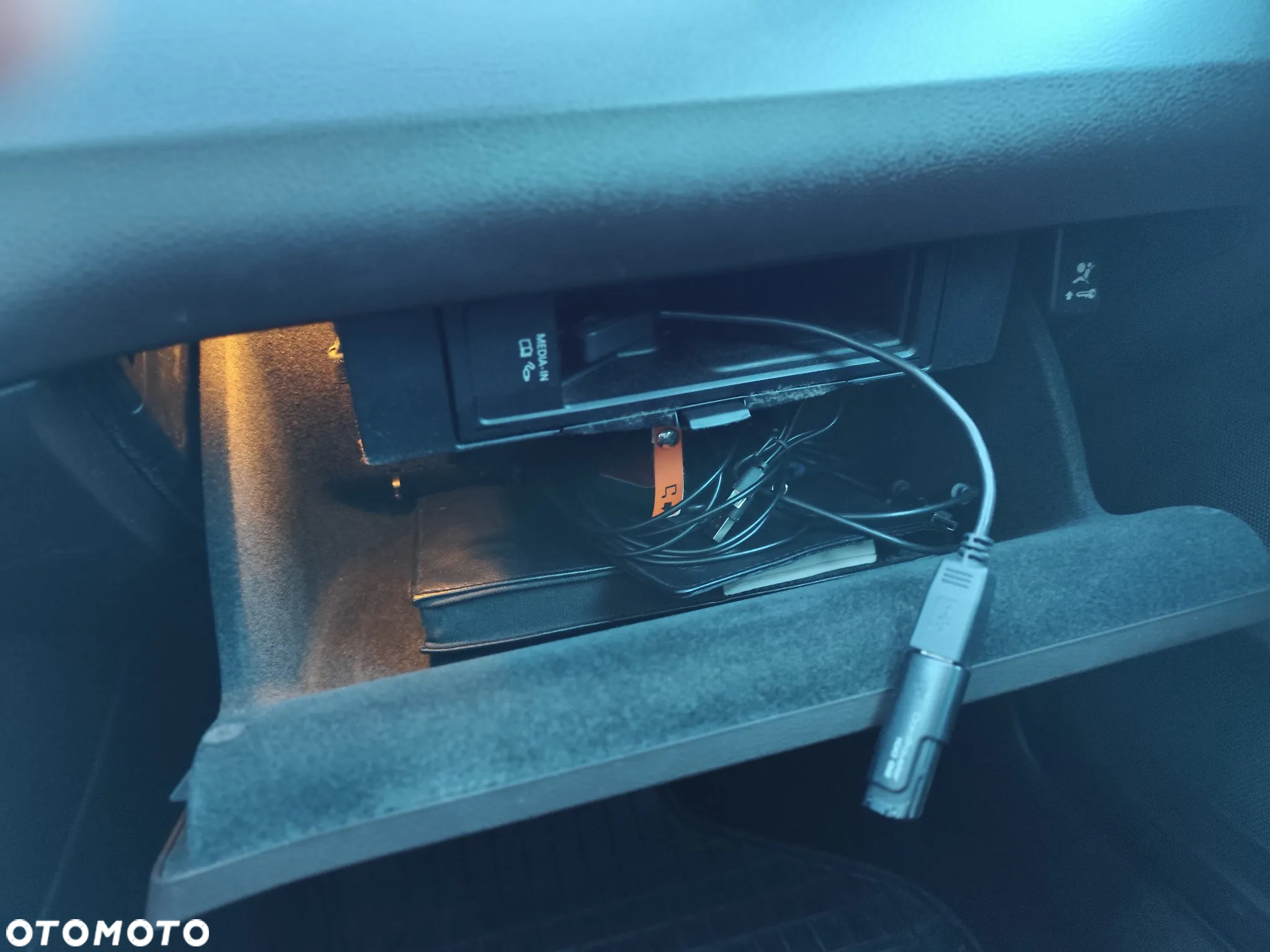 Volkswagen Passat 2.0 TDI DPF Highline - 30