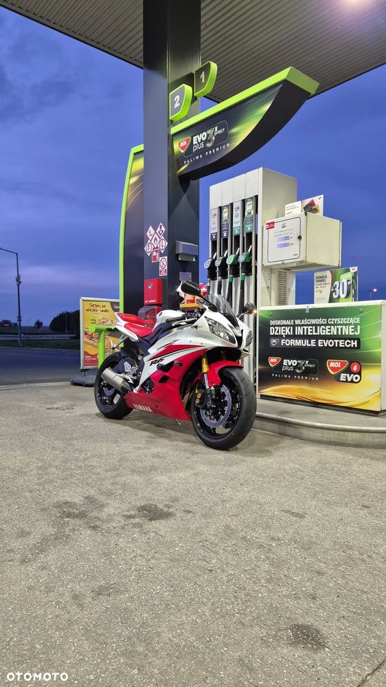 Yamaha R6 - 15