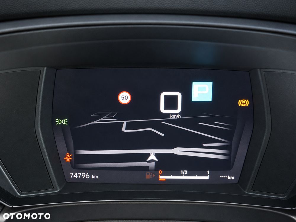 Citroën C5X 1.2 PureTech Plus EAT8 - 12