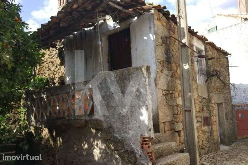 2 Casas Históricas para Recuperar no Coração da Aldeia de Aranhas T2 + - Grande imagem: 4/12