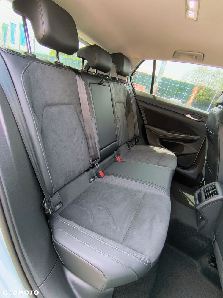 Volkswagen Golf 1.5 eTSI mHEV Life Plus DSG - 25