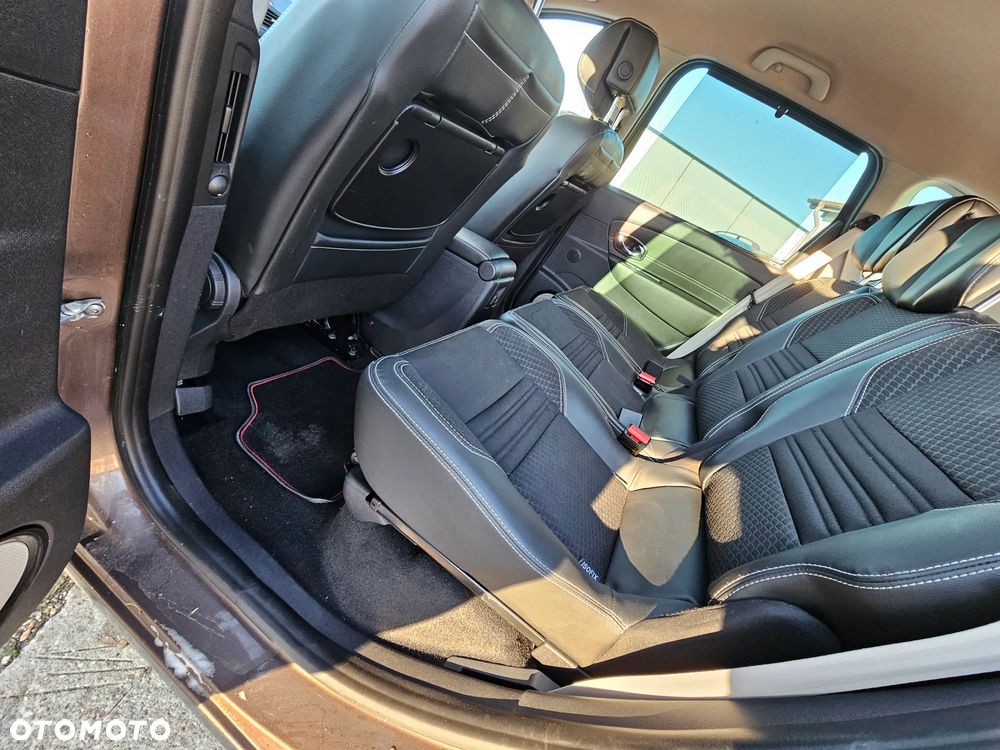 Renault Scenic - 13