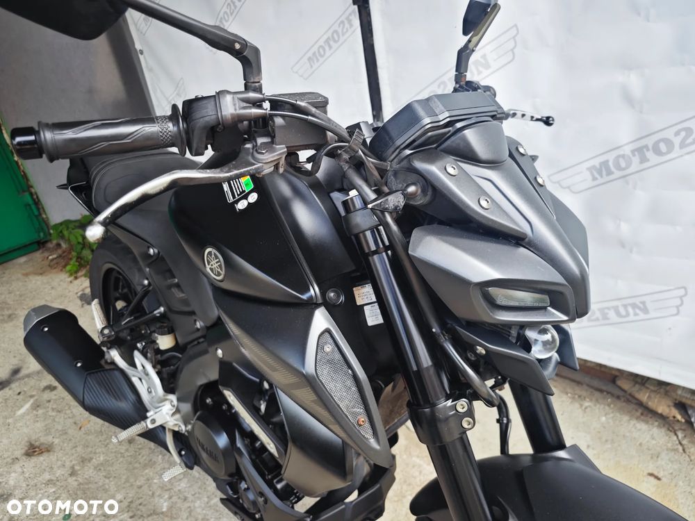 Yamaha MT - 13