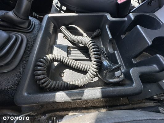Land Rover Defender - 21
