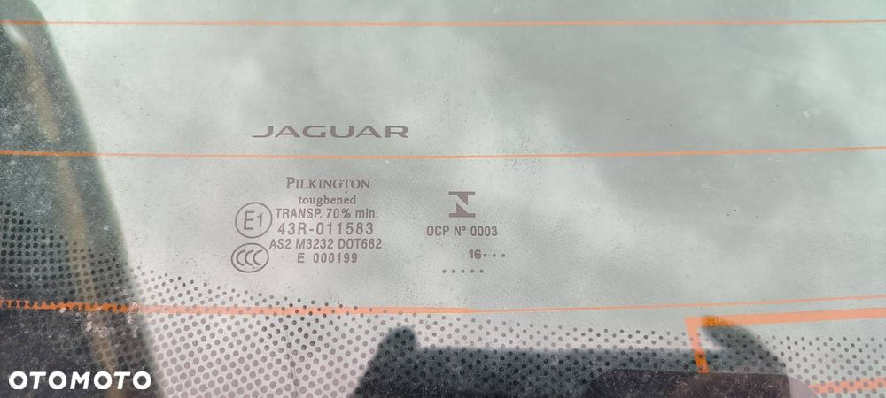 SZYBA TYŁ JAGUAR XE X760 2.0 D ORYGINAŁ - 4