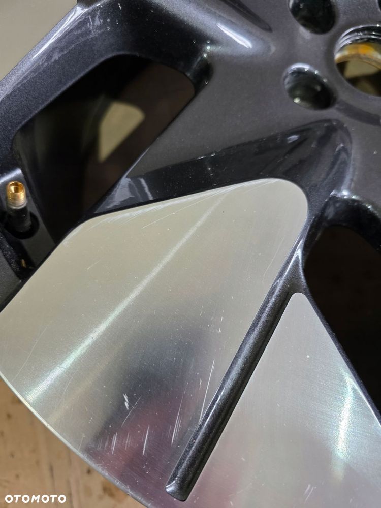 felga ford explorer 2024- 9x20'' et35 5x112 r2kc-1007-h1a - 9