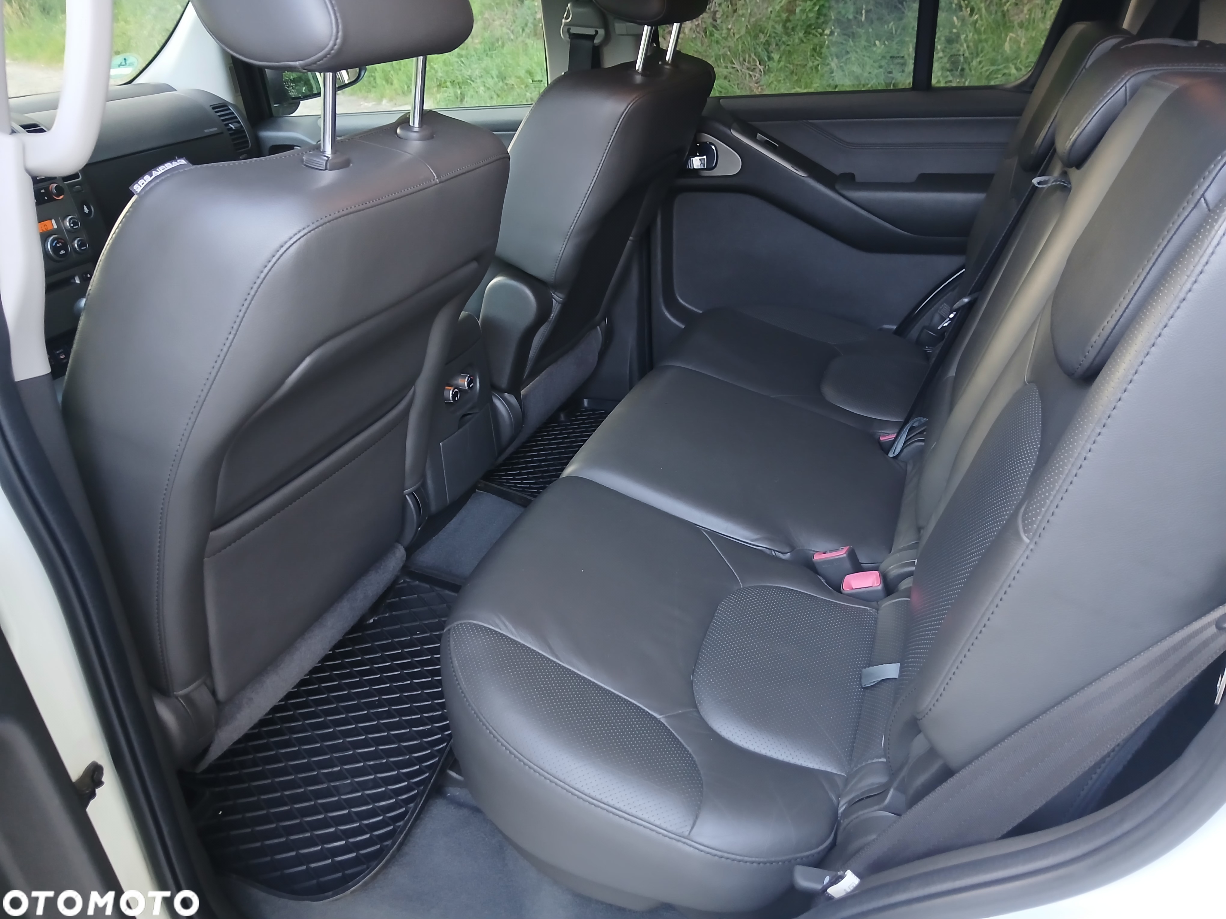 Nissan Pathfinder 2.5 dCi Platinum - 22