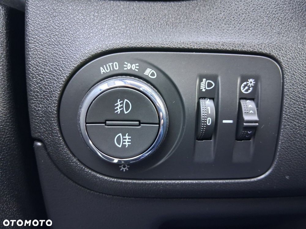 Opel Crossland X 1.2 T 120 Lat S&S - 22