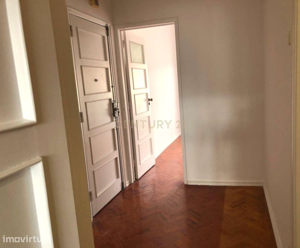 Apartamento T1 em Benfica - Grande imagem: 2/8