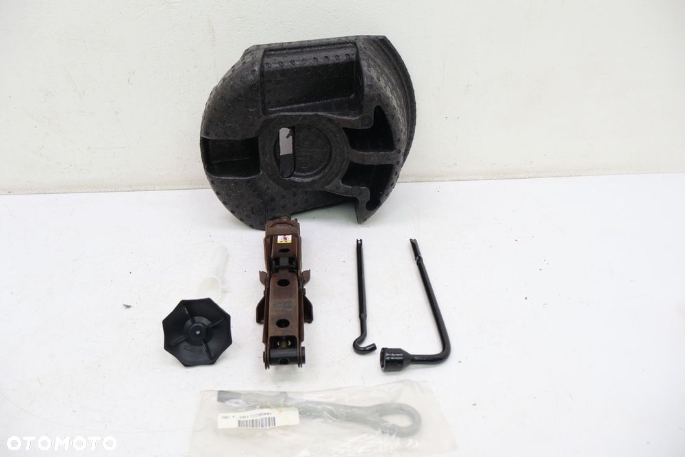 JEEP GRAND CHEROKEE WK2 STYROPIAN WKŁAD KOŁA NARZĘDZIA 68145664AB - 3