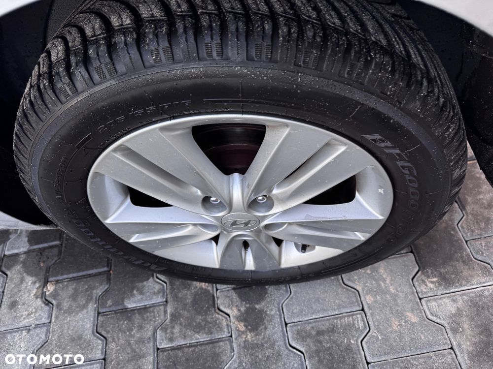 Hyundai ix20 1.6 CRDi blue YES Gold - 16