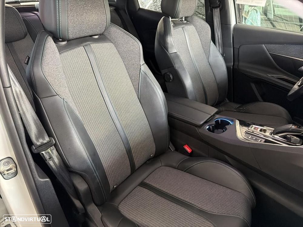 Peugeot 3008 - 5