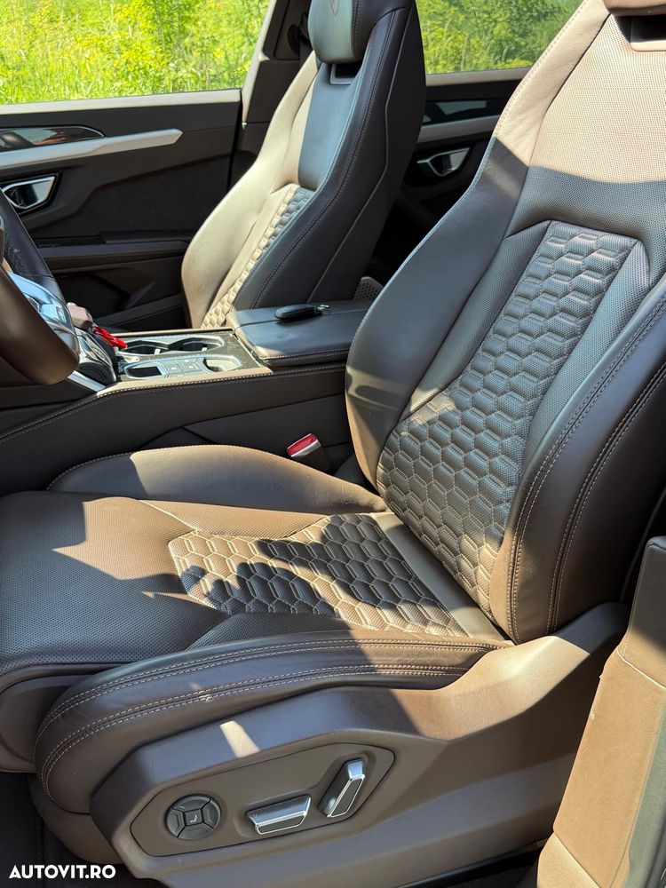 Lamborghini URUS Standard - 23