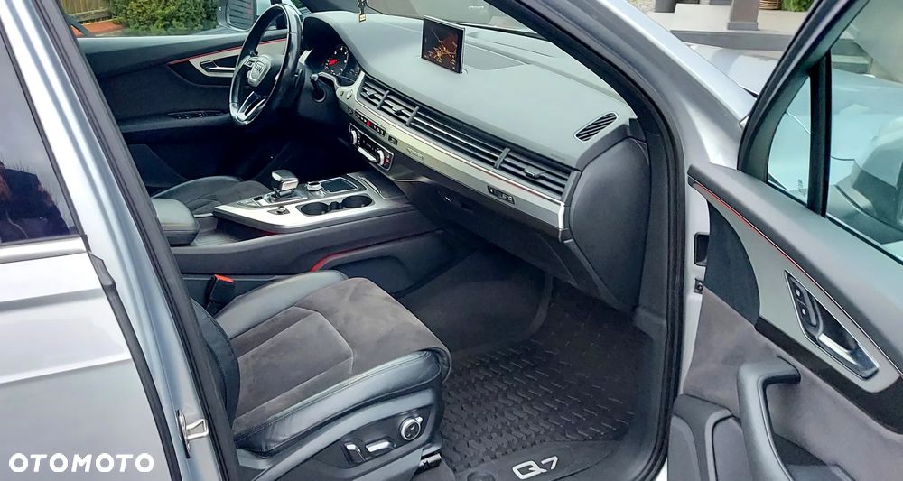 Audi Q7 3.0 TDI Quattro Tiptronic - 24