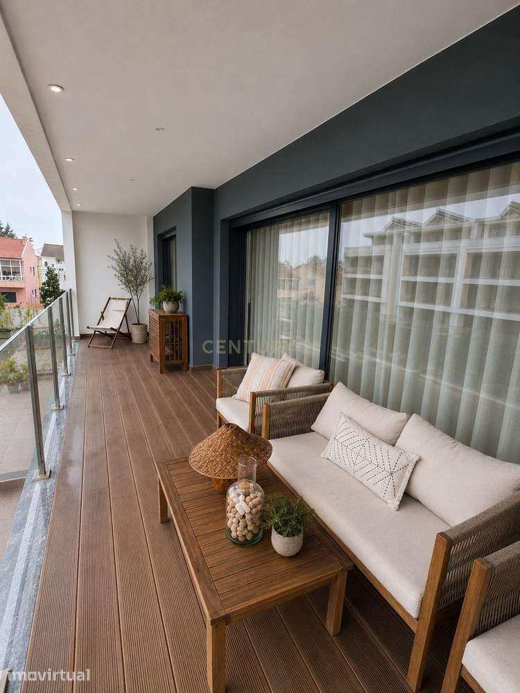 Apartamento T3 com Churrasqueira e Garagem Box - Torre da Marinha | Se - Grande imagem: 2/15