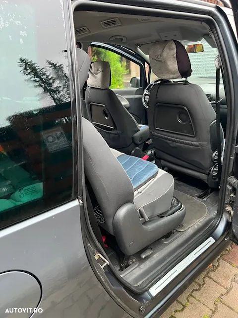 Volkswagen Sharan 2.0 TDI Freestyle - 16