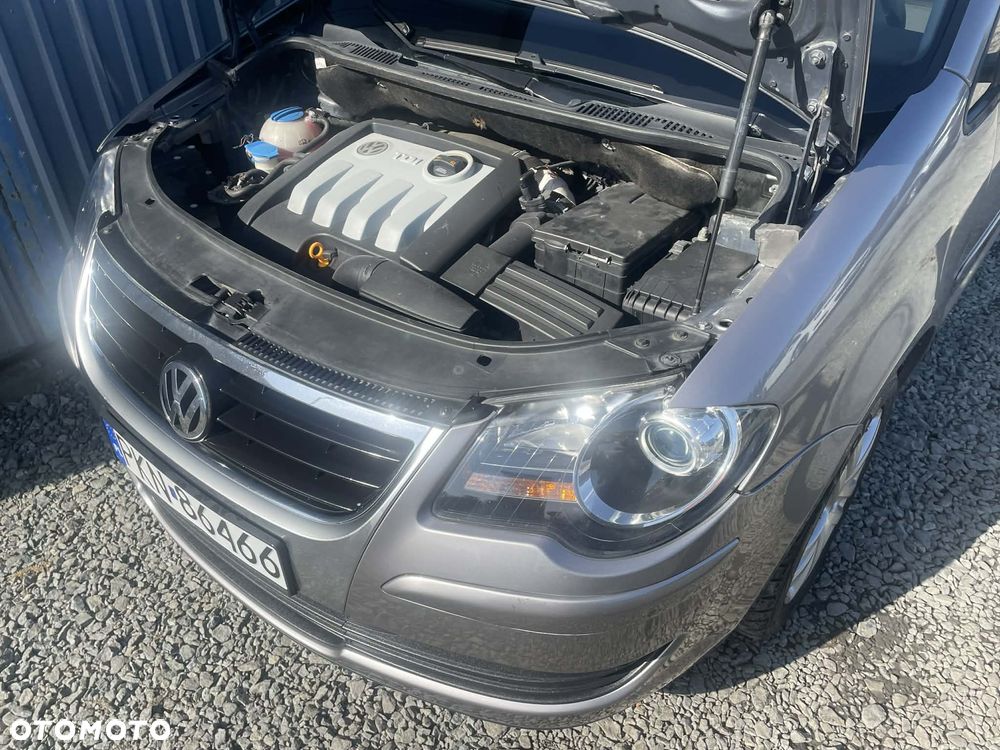 Volkswagen Touran 1.9 TDI DPF Highline - 15