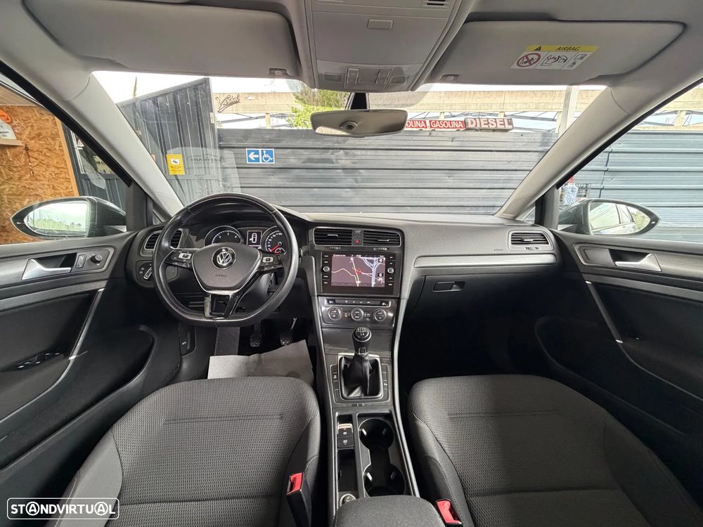 VW Golf 1.6 TDI Confortline - 30