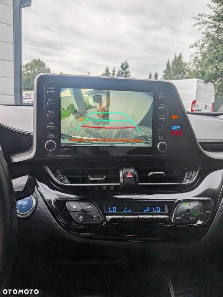 Toyota C-HR - 11
