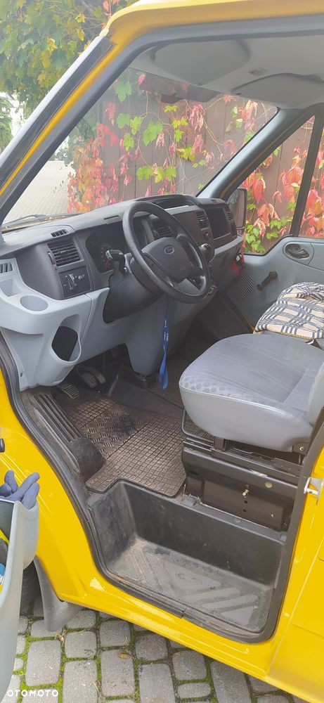 Ford Transit - 18