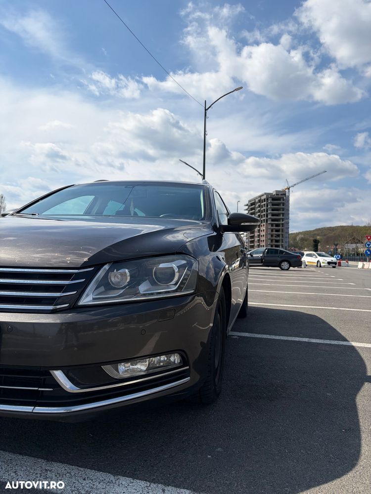 Volkswagen Passat 2.0 TDI BlueMotion Technology DSG Highline - 3
