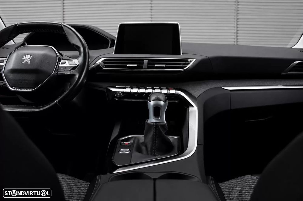 Peugeot 5008 1.6 BlueHDi Allure J17 — fotografia 14