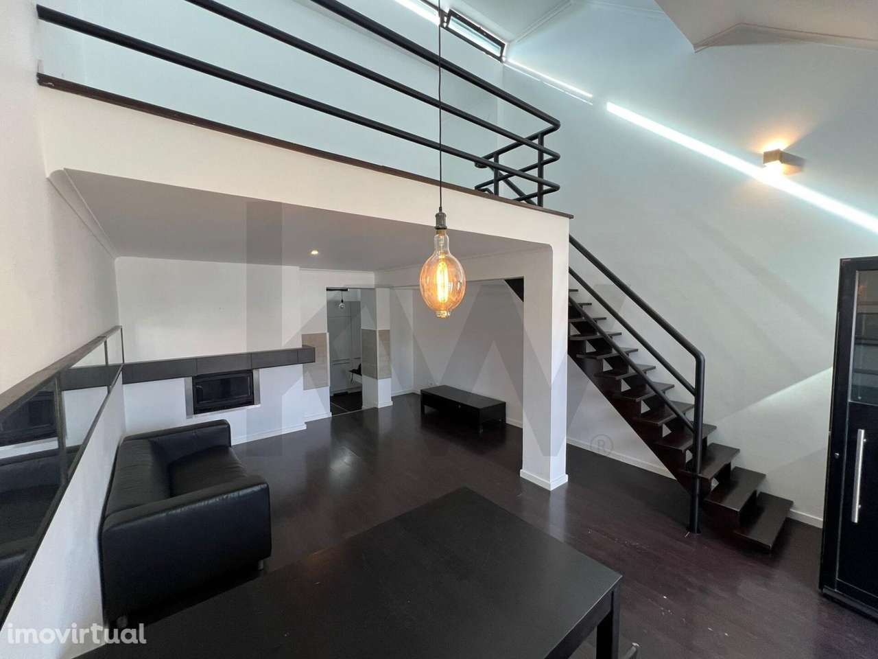 Moradia T2 para arrendamento em Vila Berta Carcavelos - Grande imagem: 3/35