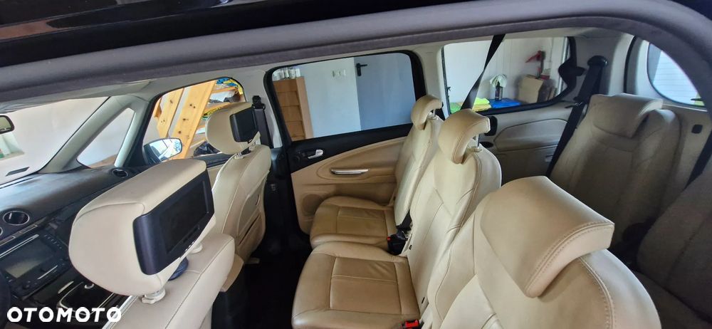 Ford Galaxy 2.0 TDCi Platinium X (Ghia) - 29