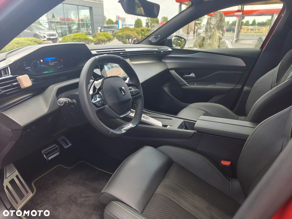 Peugeot 408 1.6 Plug-In Hybrid 225 GT E-DCS7 - 14