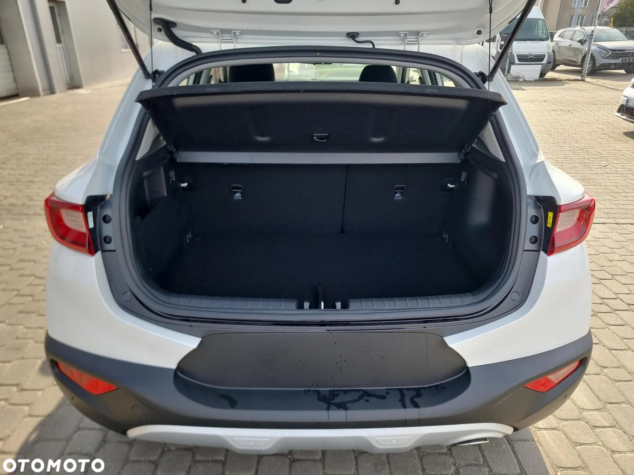 Kia Stonic 1.0 T-GDI M DCT - 11