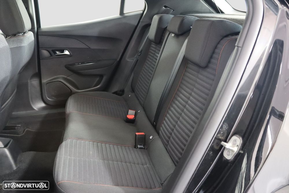 Peugeot 2008 1.2 PureTech Active Pack EAT8 - 12