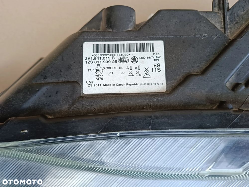 Bi-xenon przedni lewy LED Skoda SuperB III 3 lampa 3V1941015B - 3