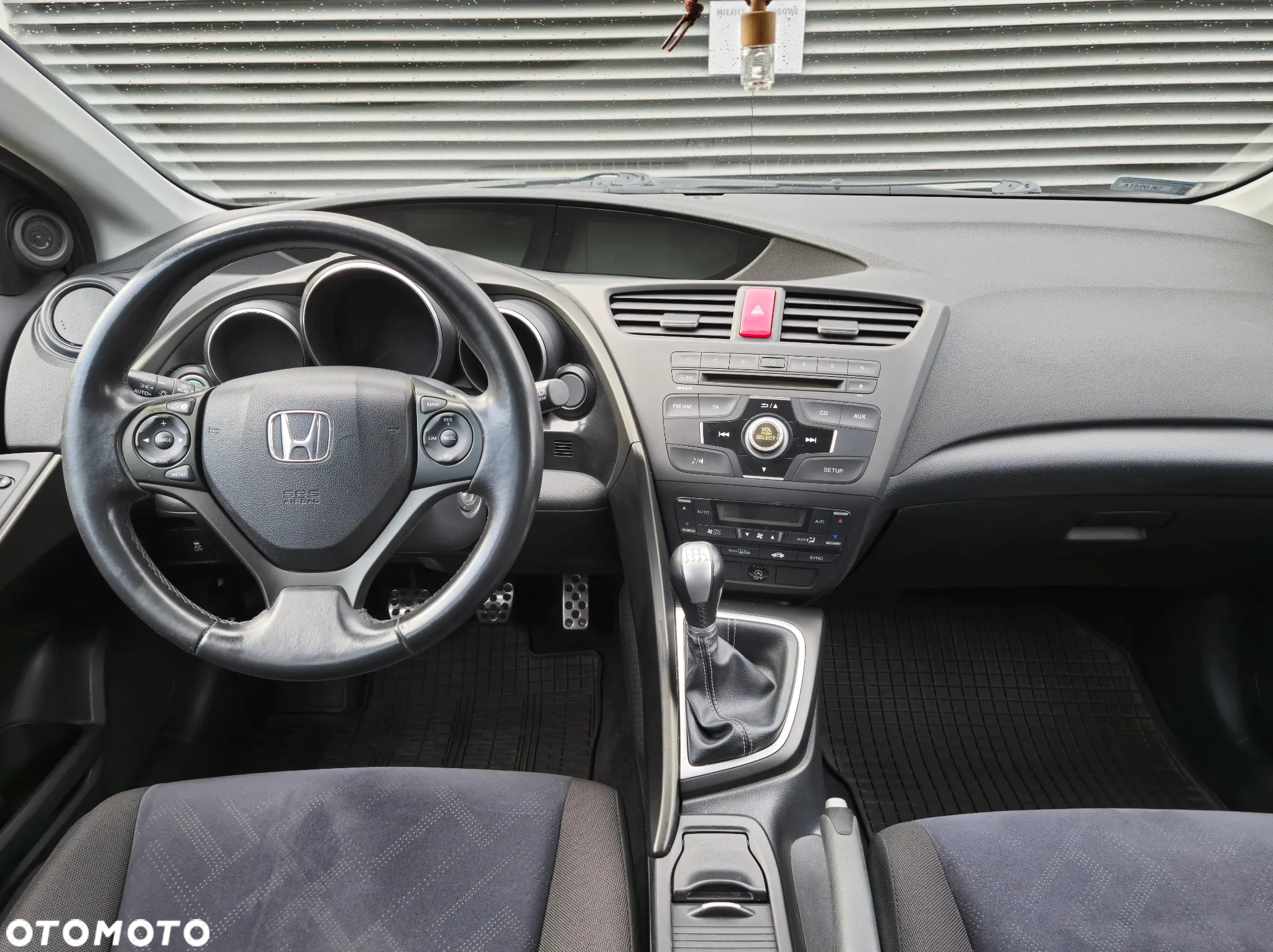 Honda Civic 1.8 Comfort - 12