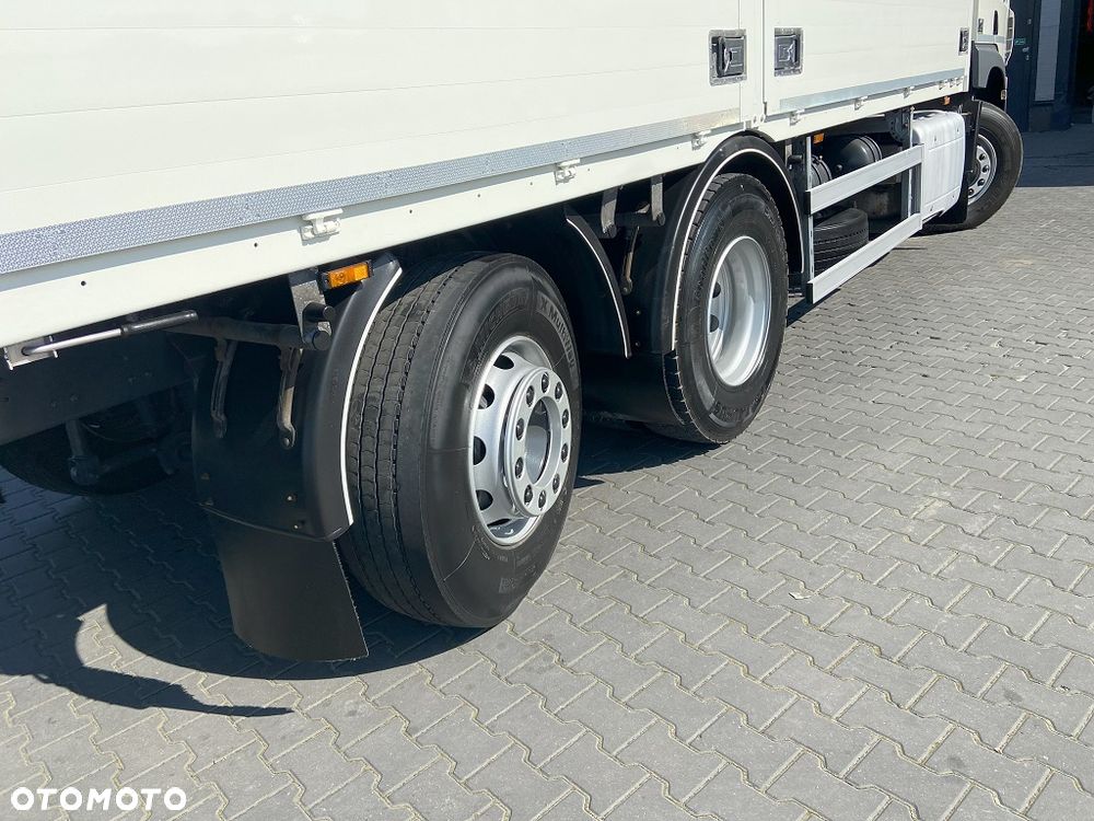 DAF / CF / 400 / ACC / EURO 6 / PRZEWOZU NAPOJÓW / OŚ SKRĘTNA - 19