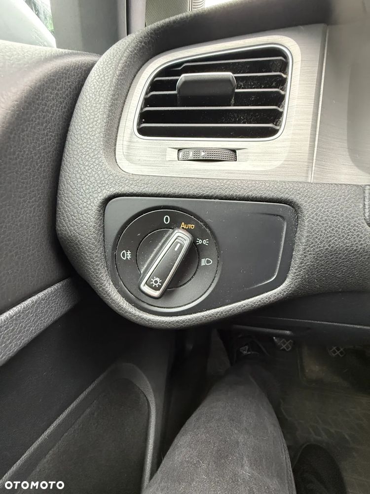 Volkswagen Golf VII 1.6 TDI BMT Comfortline - 12