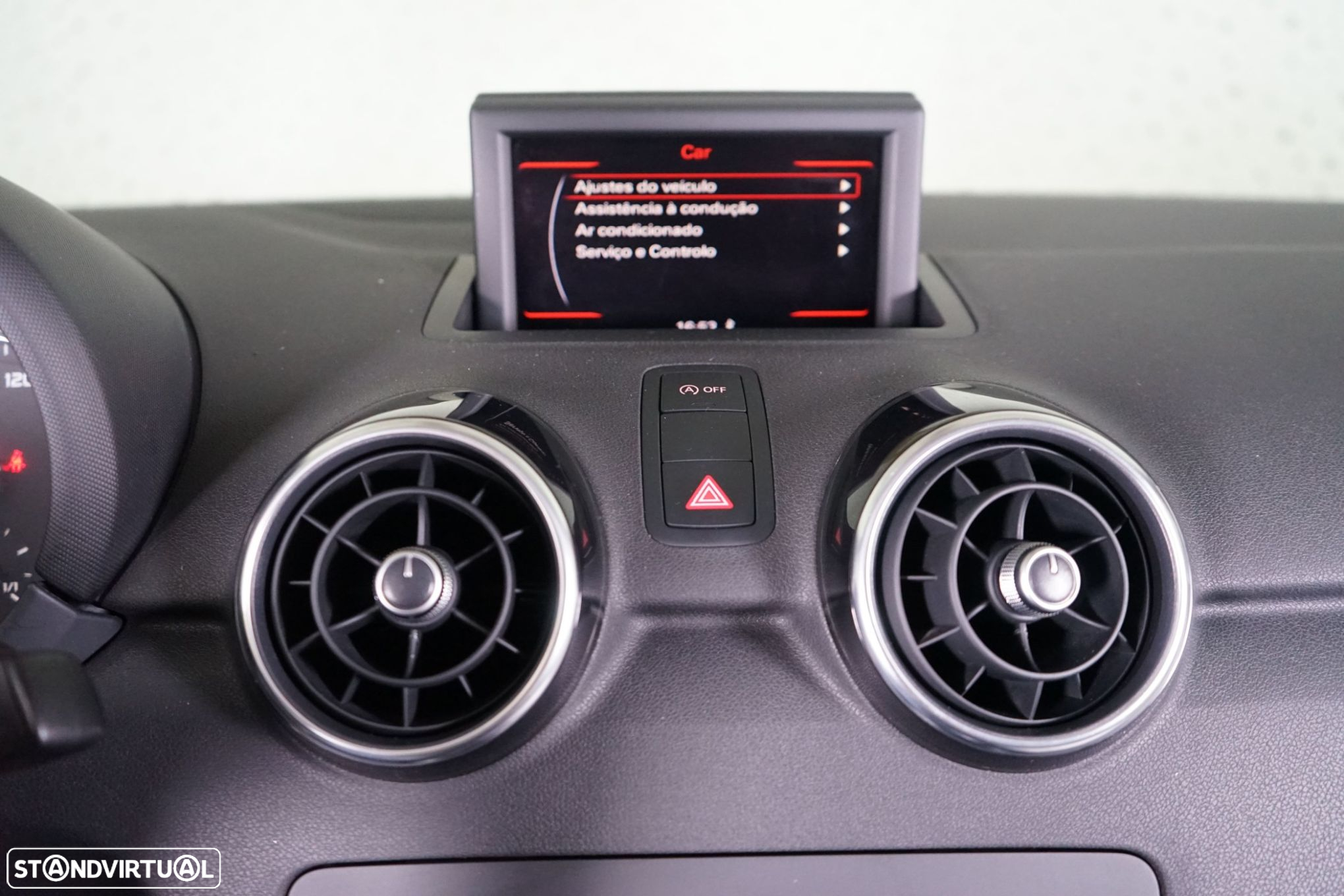Audi A1 1.6 TDI Ambition - 30