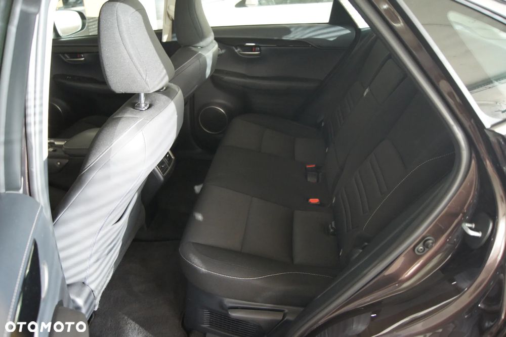 Lexus NX 200t Elegance AWD - 18