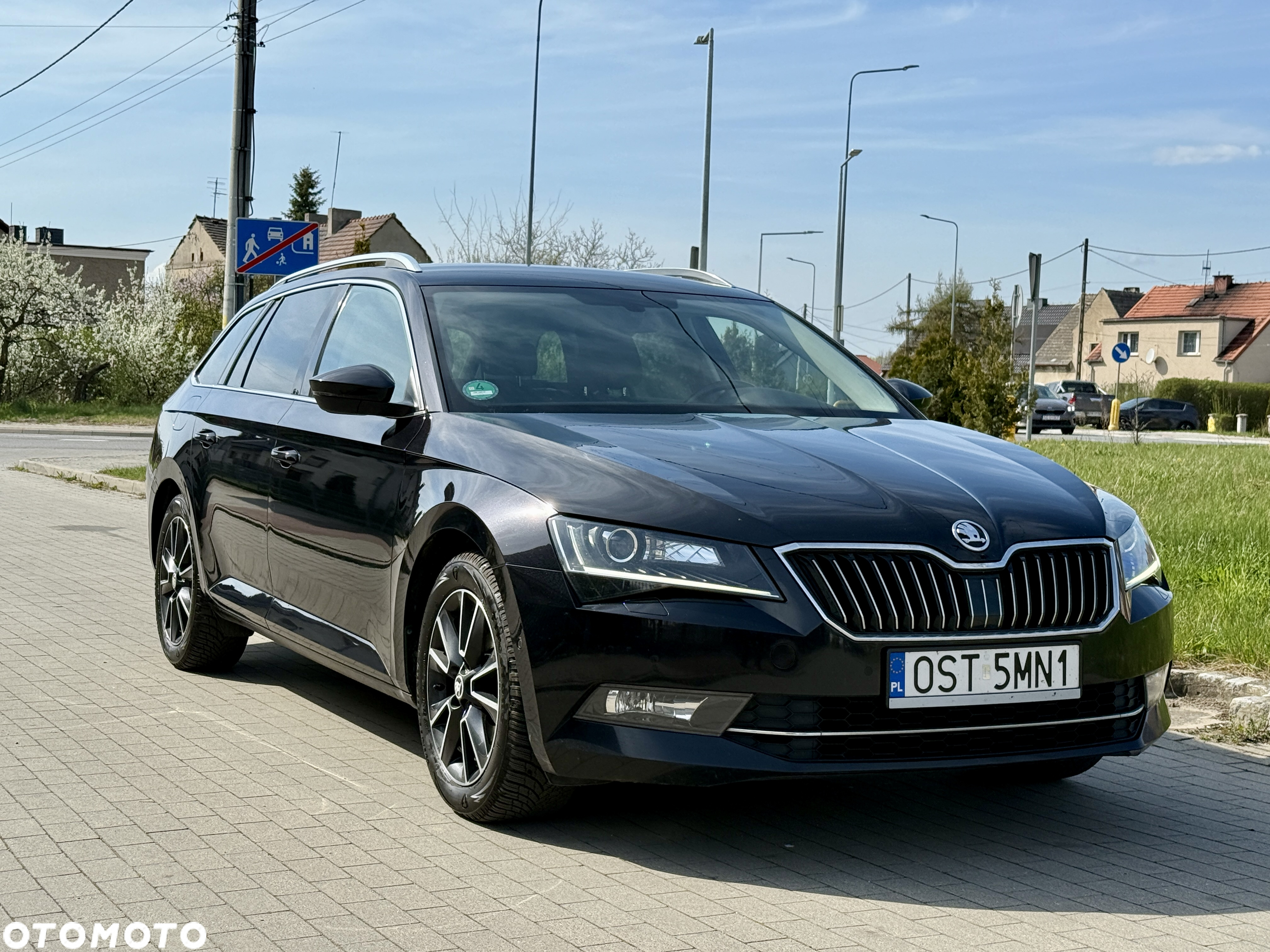 Skoda Superb Combi 1.6 TDI DSG Ambition - 3