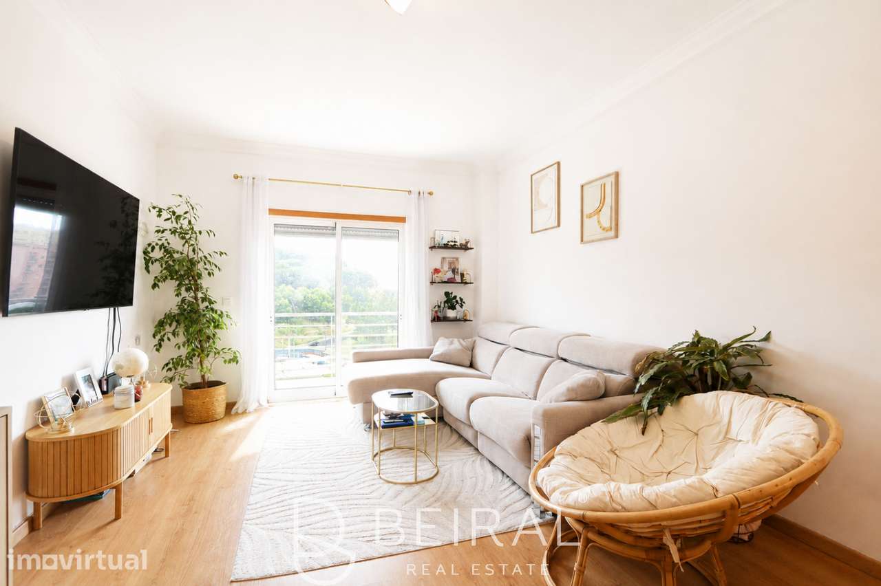 Apartamento T2 às portas de Lisboa, com varanda, vista e estacionamen - Grande imagem: 4/34