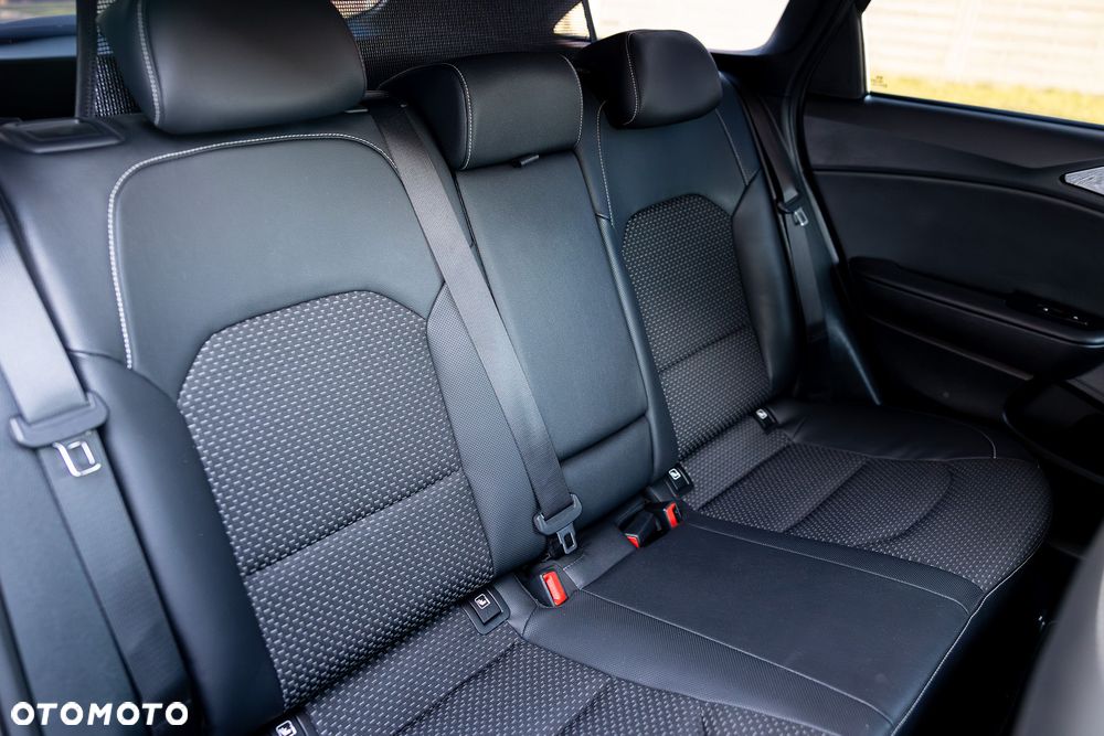 Kia Ceed 1.6 CRDi Platinum Edition - 30