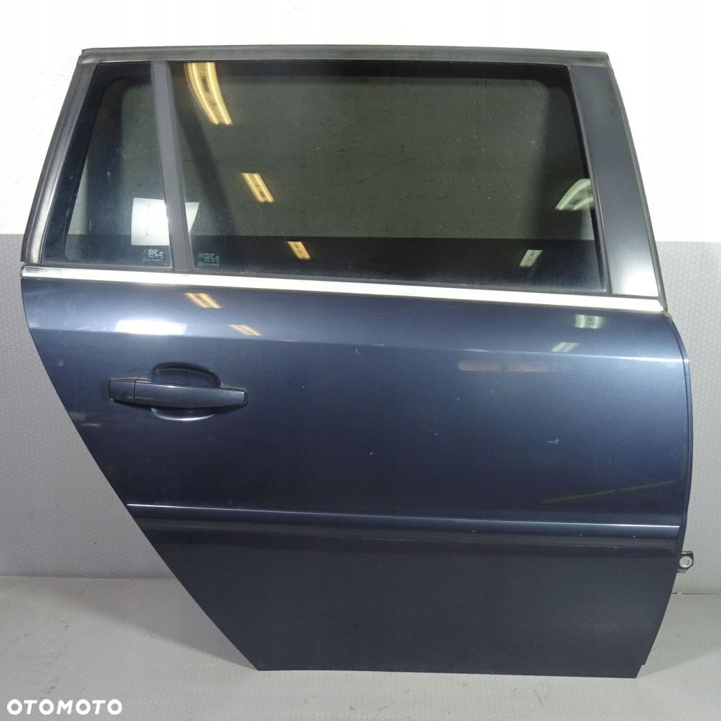 OPEL VECTRA C KOMBI DRZWI TYŁ PRAWE Z168 - 1