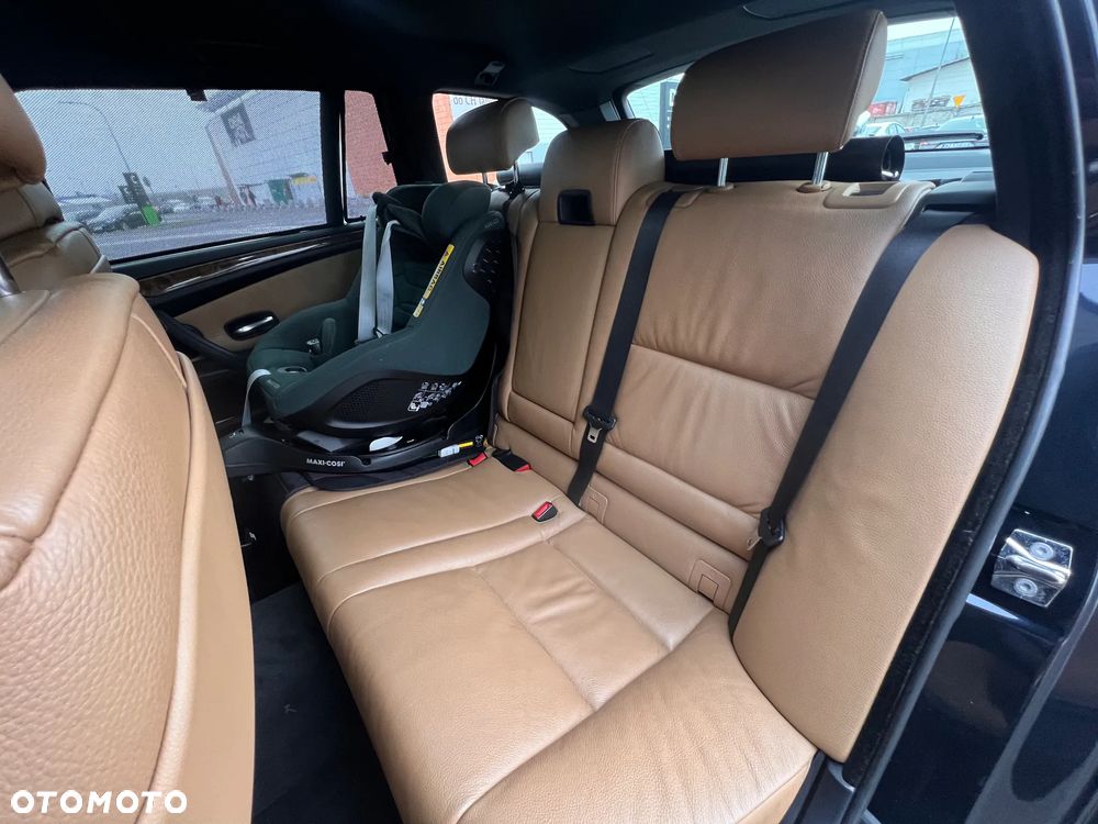 BMW Seria 5 525d - 20