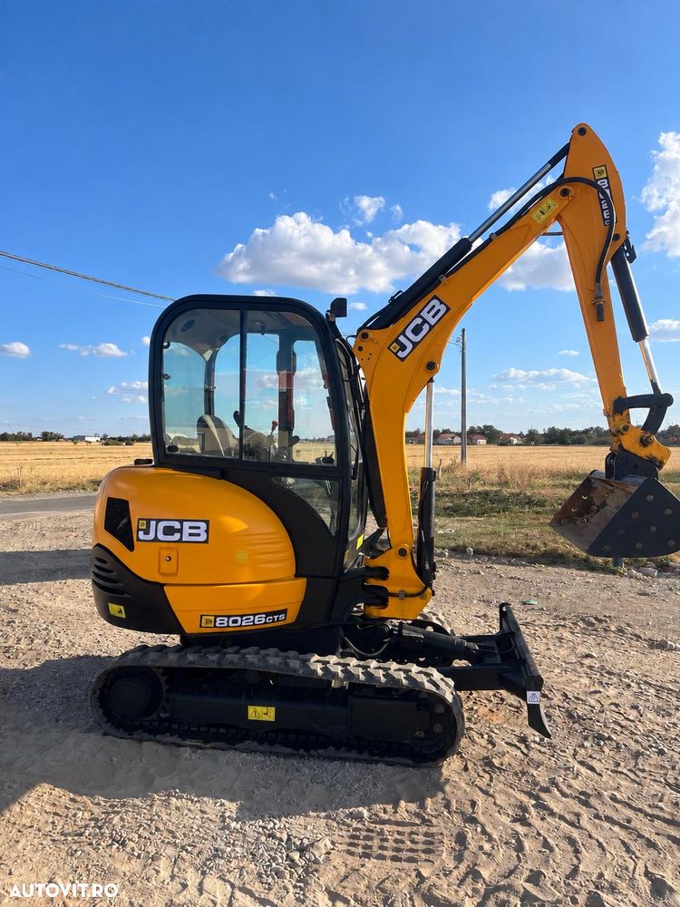 JCB 8026 - 1