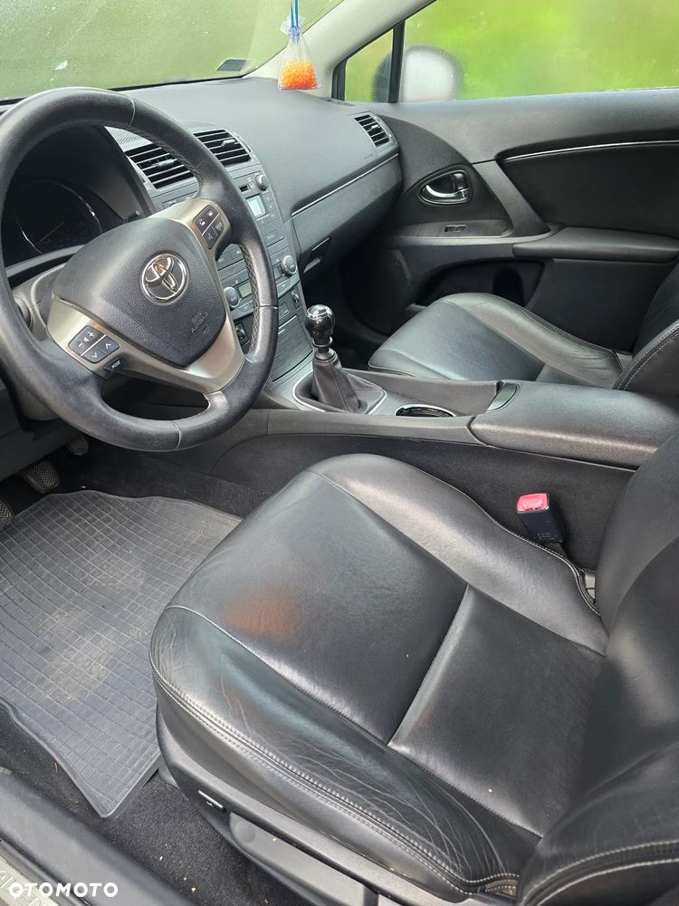 Toyota Avensis 2.2 D-4D Sol Plus - 6
