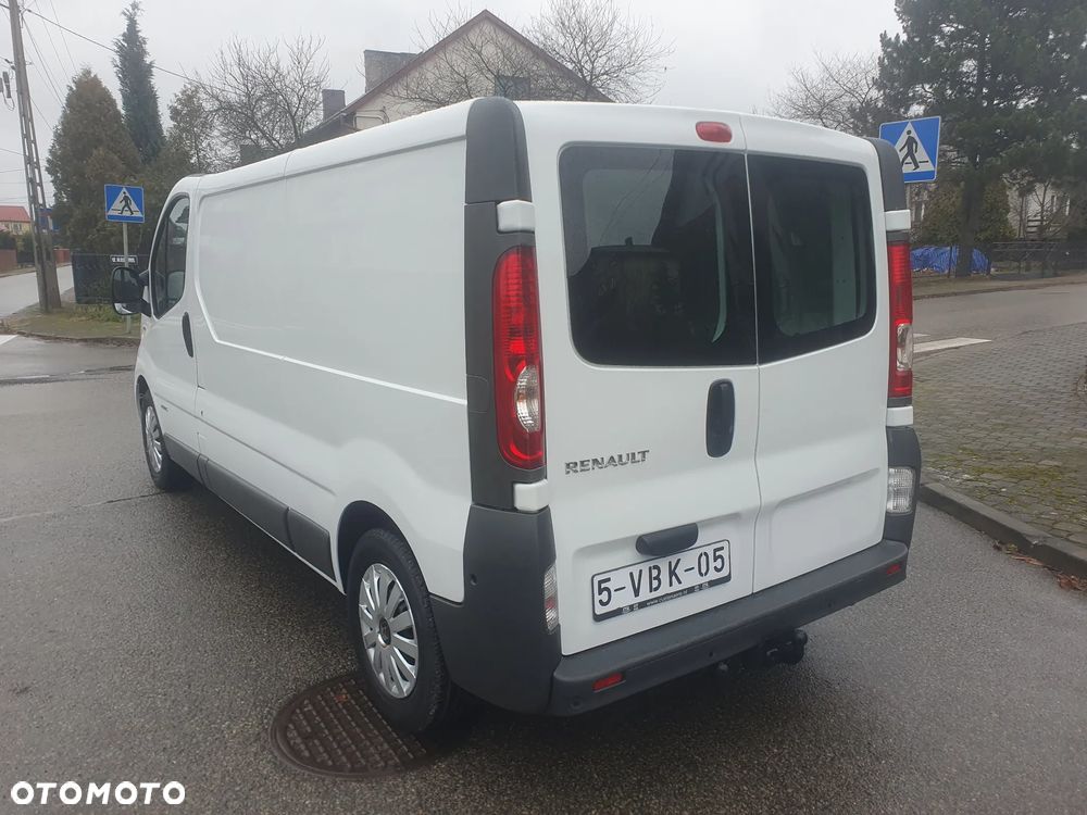 Renault TRAFIC - 11