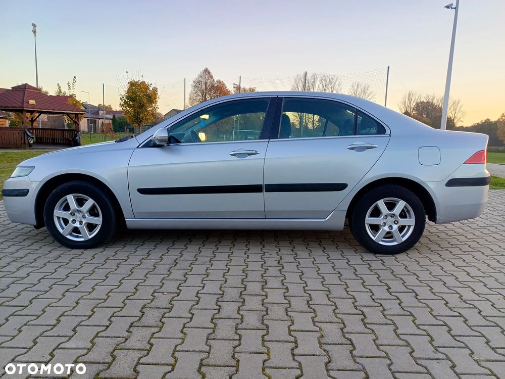 Honda Accord 2.0 ES - 7