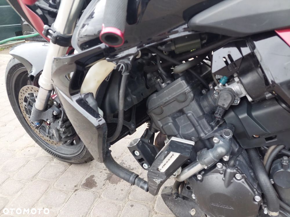 Honda CB - 11