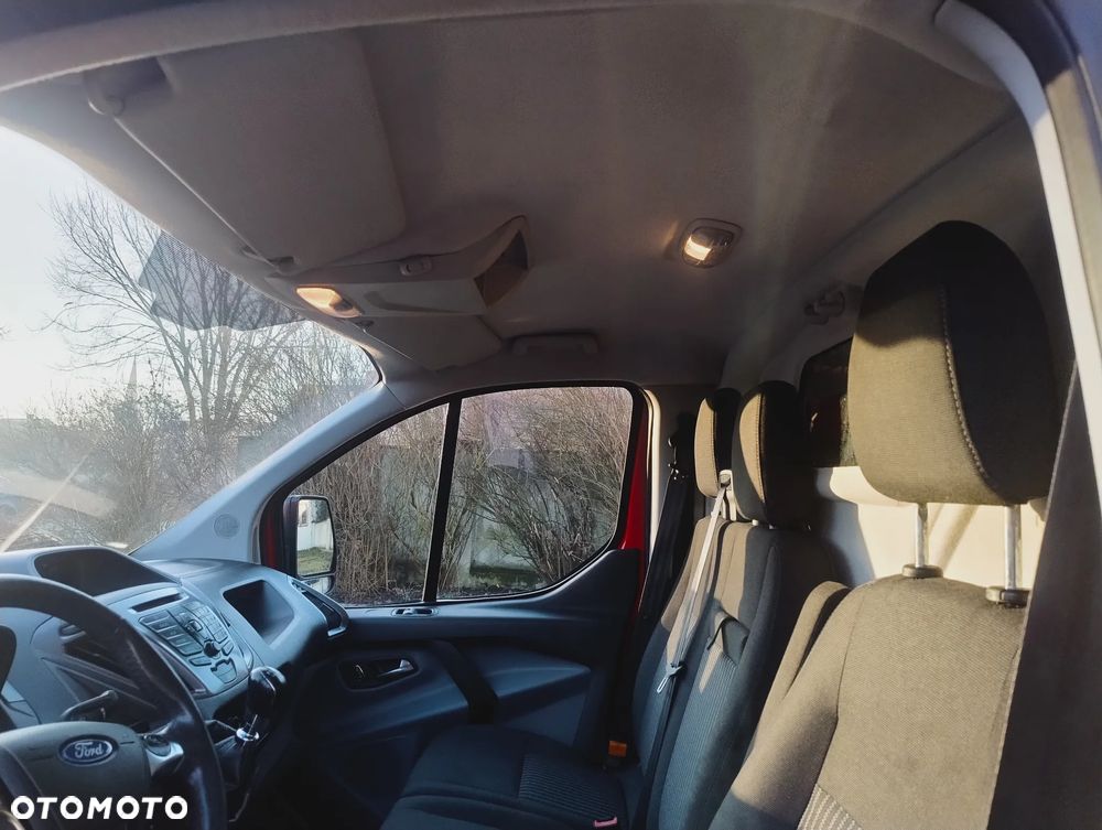Ford TRANSIT CUSTOM - 10